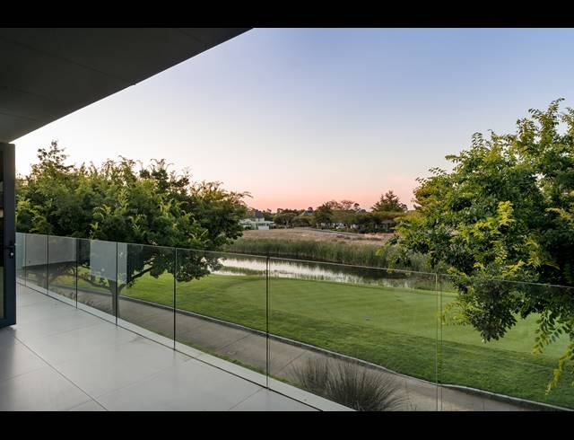 5 BEDROOM HOUSE FOR SALE IN PEARL VALLEY GOLF & COUNTRY ESTATE